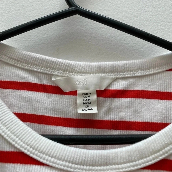 H&M - Two Layering Summer Crop Top Bundle - Picture 6 of 10